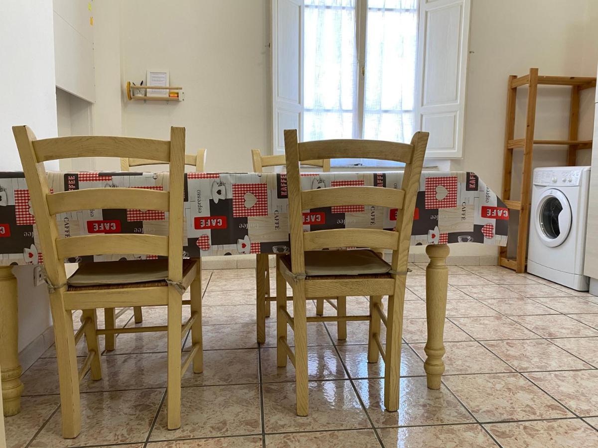 Viatoris' Apartment Pisa Bagian luar foto